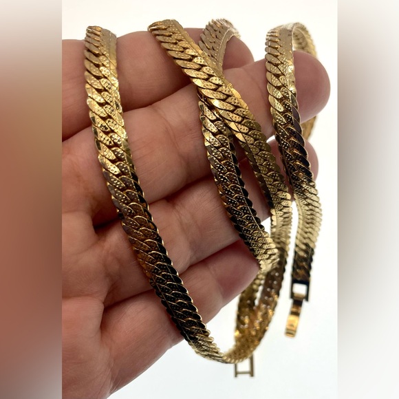 Vintage Gorgeous 30" Textured Gold Tone Thick Chain Necklace - Picture 8 of 9